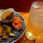 栄夏 - ちょい飲みセット(1000円)  ドリンクは、柚子チューハイをチョイス