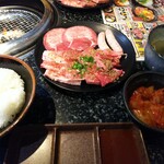 焼肉スエヒロ館 - 「定番ランチ（￥1,480税抜）」