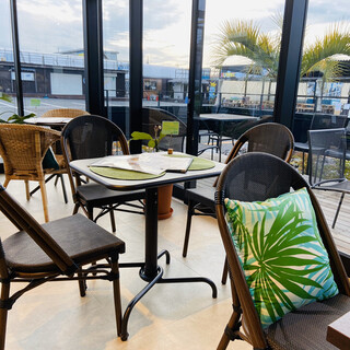 ルーシーズ アイナ_2