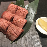 板前焼肉 赤と霜 - 