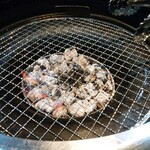 Amiyakitei - 火は炭火