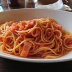 ピザ＆カフェ SoyoKaze - トマトソースのパスタ（ジュゴン）