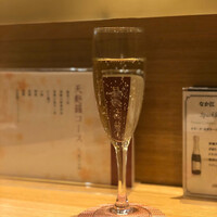 天麩羅 なか江 - シャンパンフルートに良く似合う
