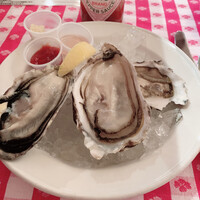 グランド・セントラル・オイスターバー&レストラン 品川店 - 生牡蠣。クマモトと赤穂となんだっけ? グランド・セントラル・オイスターバー&レストラン 品川店 - 生牡蠣。クマモトと赤穂となんだっけ?