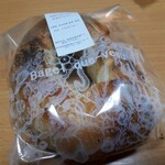 Bagel que-veau - サラミペッパー(180円)