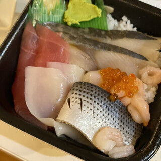 門前仲町駅でおすすめの美味しい海鮮丼をご紹介 食べログ