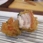 旬彩 天ぷら 心来(しんら） - 金目鯛の天ぷら ：ふかふかで ふっくらとした金目鯛です。　このお値段で、金目鯛を出して頂けるなんて嬉しいですネ。 マジ、美味しィ～です。　　　　　　　2020.01.17