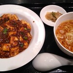 虎髭 - Cランチ（牛すじ土鍋ご飯、スープ・小菜付き）