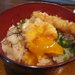 旬彩 天ぷら 心来(しんら） - 小天丼の玉子を潰す瞬間が堪りません。　　　　　　　2020.01.17