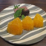 旬彩 天ぷら 心来(しんら） - デザート：チョコレートババロアと オレンジ。　　　　　　　2020.01.17