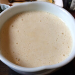 大和田 - 一般的な店よりも麦飯に対してとろろの量がメチャ多いさまは、まさにいも「汁」