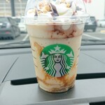 スターバックスコーヒー - キャラメルスモアフラペチーノ。