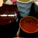 Daruma zushi - 造り定食の赤出汁