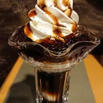 びっくりドンキー - ドンキー満喫セットの「珈琲パフェ」