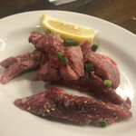 焼肉 房家 - 牛すじ・・・いつも食べられませんでしたが、こちらのお店のものは食べられました。進歩したかなぁ？