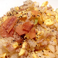 メゾン・ド・ユーロン - 挽肉と茸のにんにく炒飯
