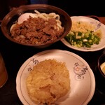 手打十段 うどんバカ一代 - 温玉肉うどん