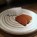 大どころ - ＊厚めにスライスした唐墨を大根と共に・・