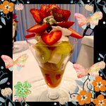 フルーツサロン・ベニマン 神戸元町本店 - ストロベリーチョコレートパフェ♡