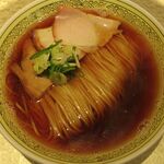 RAMEN RS 改 - 煮干中華そばのアップ