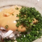 鮨 さかい - (06)虎河豚(福岡県鐘崎産)のブツ切り、鮟鱇(島根県産)の肝酢掛け
      鮟肝を裏漉したものに酢を加えて、まるで鮟肝マヨネーズ！
      旨みのある天然虎河豚にジャストミート！
      円やか、かつ、濃厚な旨みにKO！