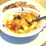 La Brianza - この日の卵は、黄身の色合いもお味もとてもとても濃かった！！  何度もいただいているのに、思わず写真を撮らずにいられなかったトリュフのグラタン。
