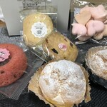 パティスリー ラキネス - 料理写真:先に、買ったお菓子を並べましょう(2020.1.20)