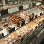 パティスリー ラキネス - 料理写真:ケーキたちのショウケース(2020.1.20)