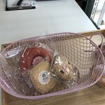 パティスリー ラキネス - 料理写真:可愛いい籠に入れてお会計!(2020.1.20)