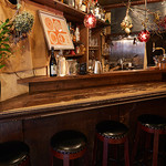 RANITOS - 1階カウンター