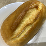 ブレット ファクトリー - はちみつバターパン90円（税別）