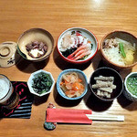 千鳥の荘 風の樹 - 夕食（はじめに並んでいた料理）