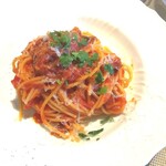 La Brianza - トマトがぎゅっと凝縮している濃いおいしさ。アマトリチャーナ　トマト好きが小躍りしたくなる一品。