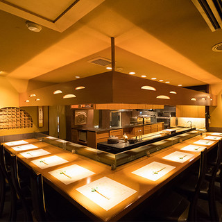 A relaxing and calming space, with the attention to detail that only a famous Japanese restaurant can provide.