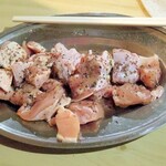 焼肉 はせ川 - ヒマラヤ岩塩鶏焼き