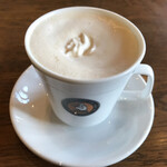 支留比亜珈琲店 - カフェオレ（ホイップクリーム有り）
