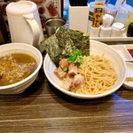 元祖 中華つけ麺 大王 - ■ 焦がし醤油つけ麺 / 太麺
            2020年1月中旬