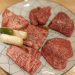 炭火焼肉ホルモン 横綱三四郎 - 全部盛り