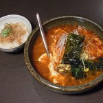 四季の家 - ランチメニュー『カルビスープ麺ランチ（おかかご飯付）』 930円。