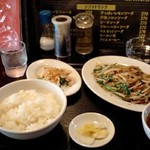 Shinshin - 日替り・豚肉とニラの炒めランチ
