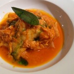 春風駘蕩 - 若鶏とムリンチの煮込み（スロベニアやクロアチア等の郷土料理）