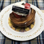 ブーランジェリー スドウ - 季節のデニッシュ(いちご)