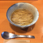 odashitokomugiisao - ダシ 小麦 1,000円
                        ・羅臼昆布
                        ・ハルヒカリ ♯12（平打ち）