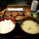 Shimpachi Shokudou - 牛焼定食