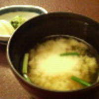 人形町今半 本店 - 味噌汁、香の物