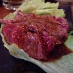 もつ焼 まるい - 2012.4 馬ステーキ100g（900円）