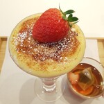 木下茶園 - イチゴと抹茶のブリュレパフェ