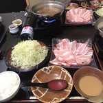 Sukiyaki shabu shabu kaiseki ryouri azuki - 