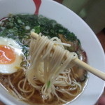 手のべ冷麺専門店 六盛 - 味の構成はシンプルなのに響く響く！グイグイ引き込む！