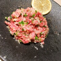 Yakiniku BarBies - 極上塩ユッケ(霜降り) 1900円